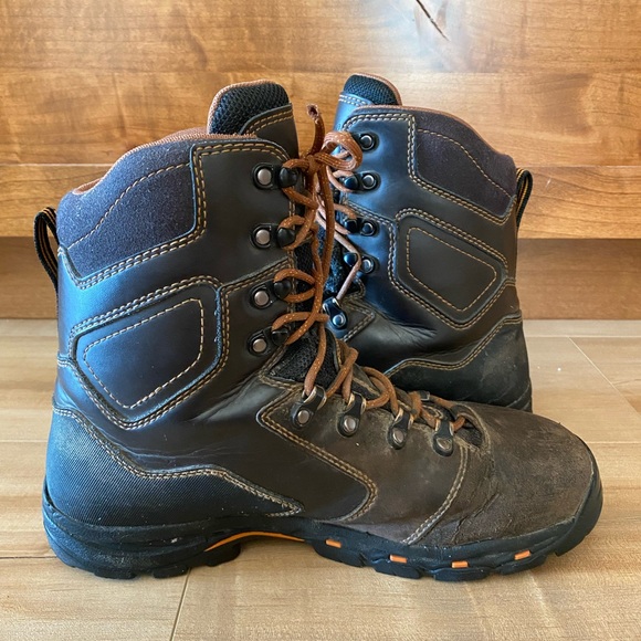 Men’s brown danner working hiking boots size 9.5